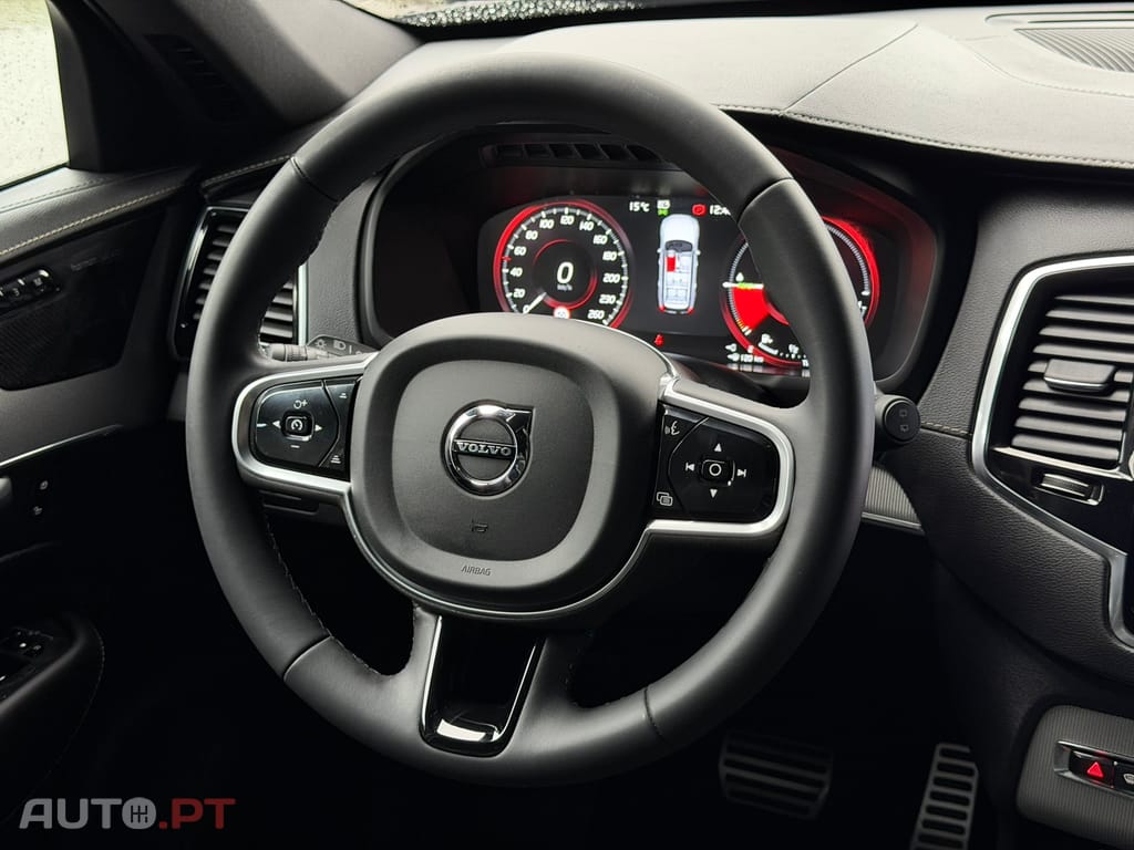 Volvo XC90 2.0 T8 PHEV R-Design AWD