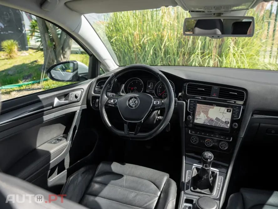 Volkswagen Golf 1.6 TDi Highline