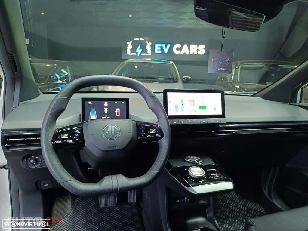 MG MG4 64 kWh Luxury