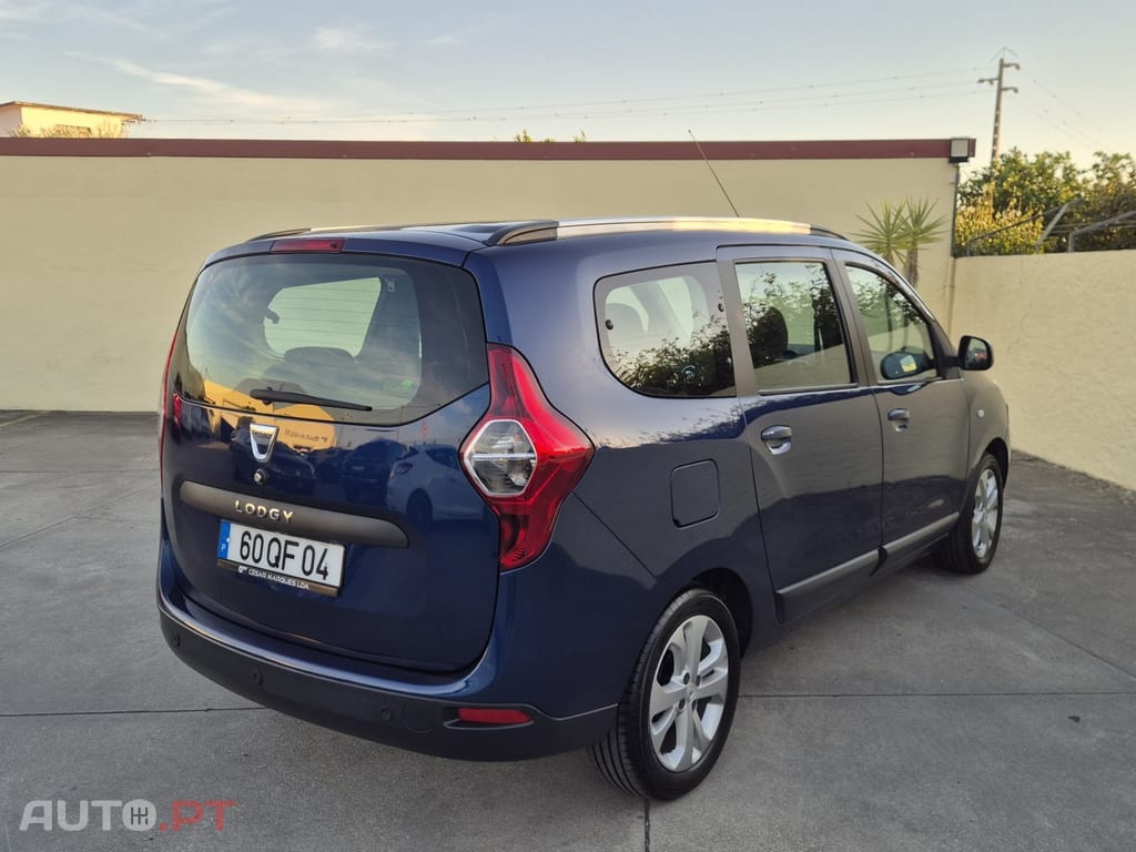 Dacia Lodgy 1.5 dCi SL 10 Anos 7L