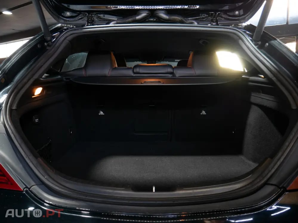 Mercedes-Benz CLA 200 d Shooting Brake AMG Line Aut.