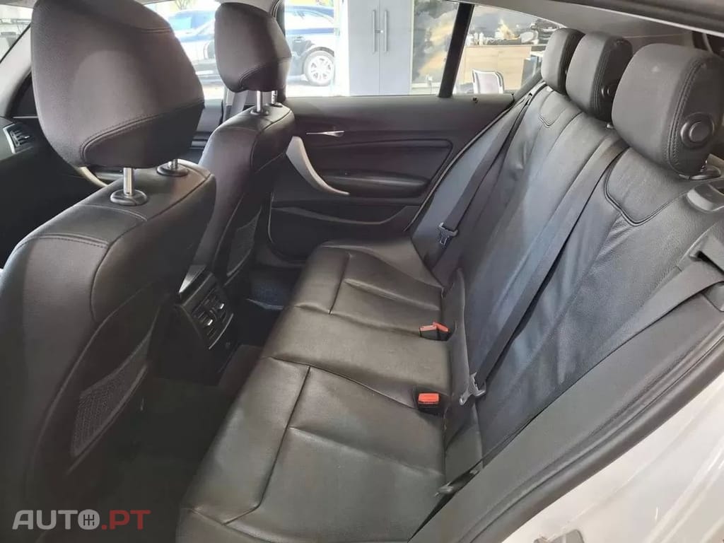 BMW 116 d Line Luxury Auto