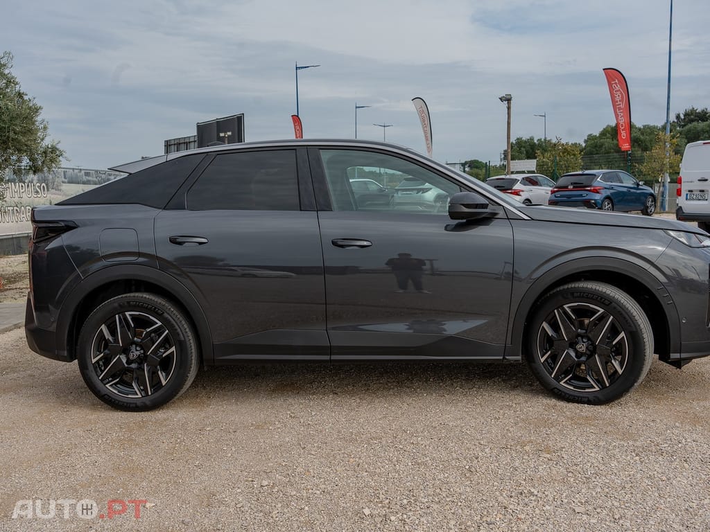 Peugeot 3008 1.2 Hybrid Allure e-DCS6