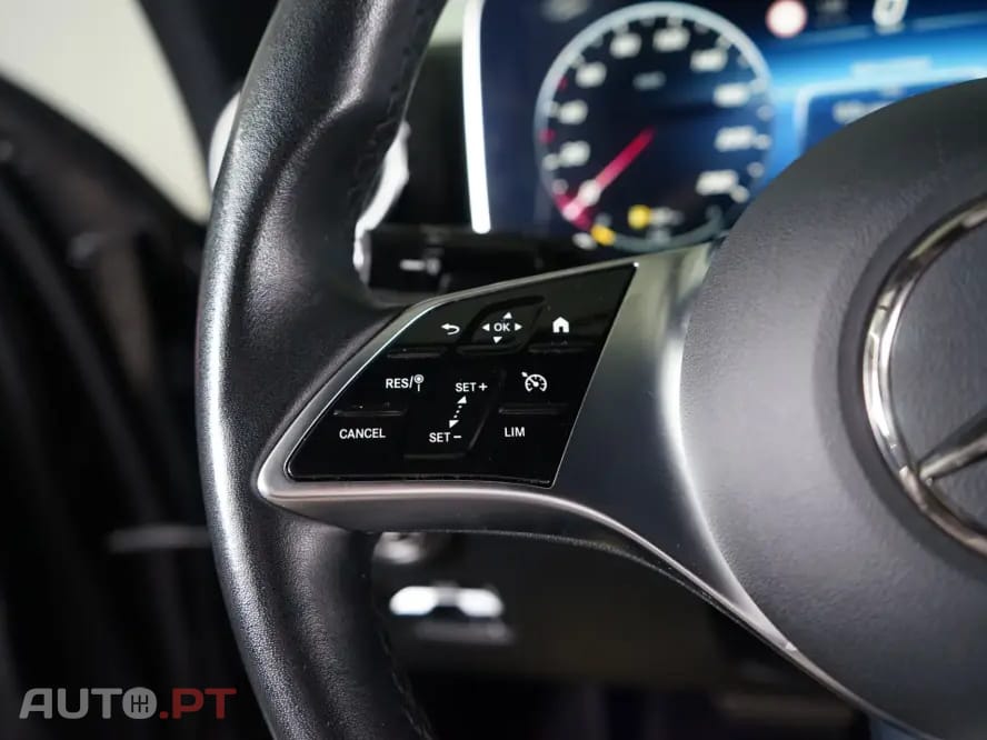 Mercedes-Benz C 300 e T 9G-TRONIC AMG Line