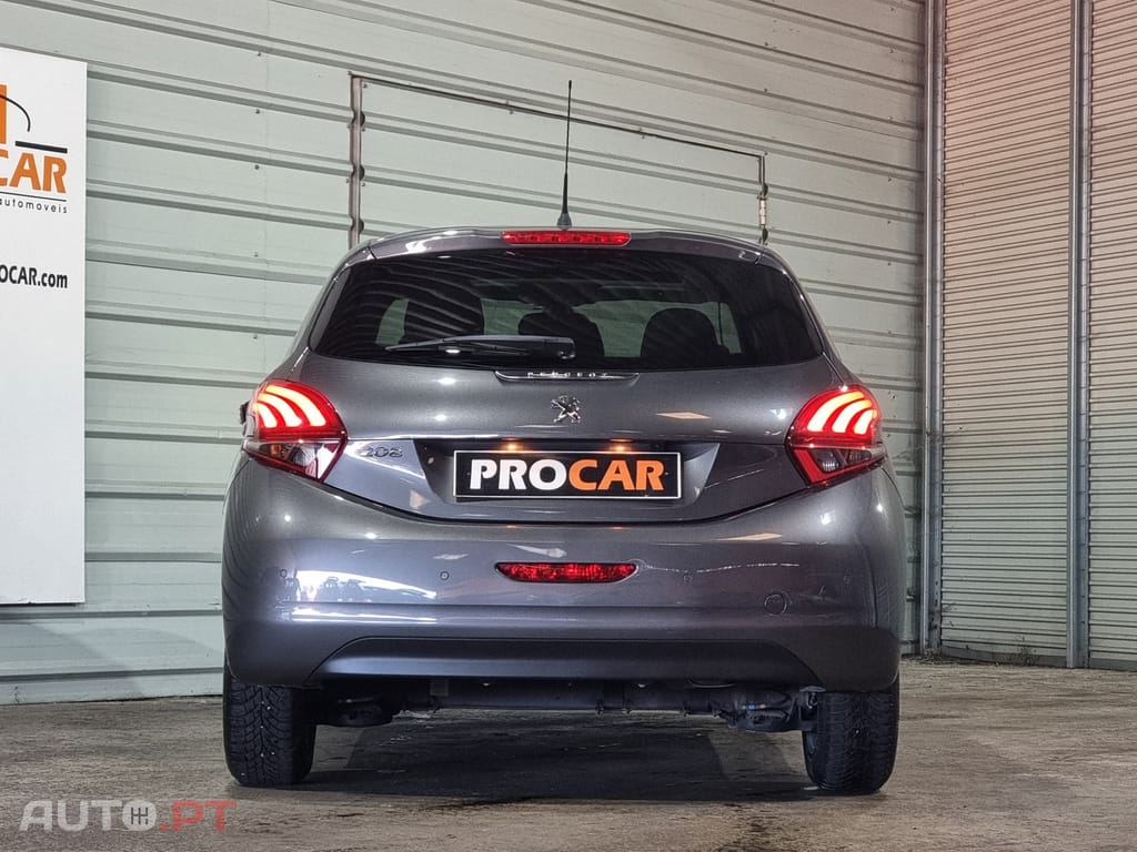 Peugeot 208 1.2 PureTech GT Line