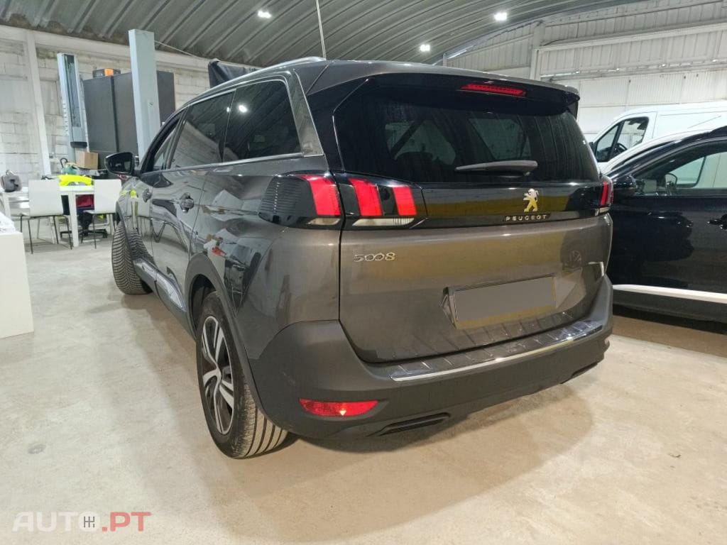 Peugeot 5008 1.5 BlueHDi Allure