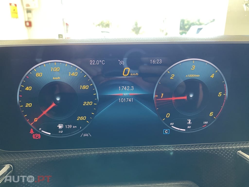 Mercedes-Benz A 180 d AMG Line