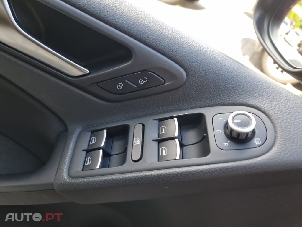 Volkswagen Golf 1.6 TDi Confortline