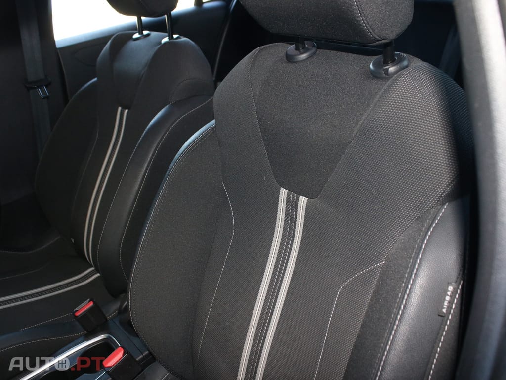 Opel Corsa 1.2 T GS Line