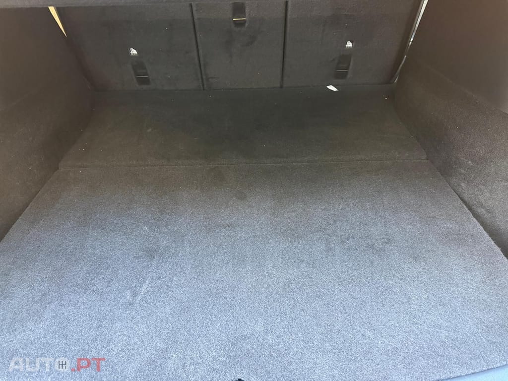 Tesla Model Y I.V.A DEDUTÍVEL 