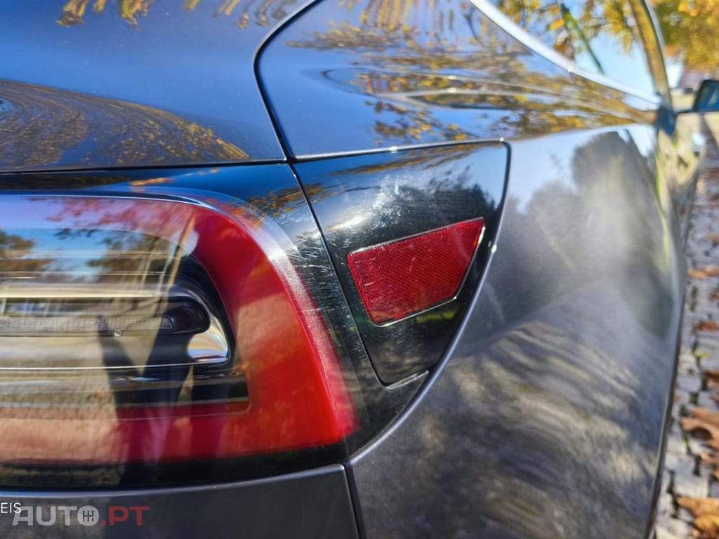 Tesla Model 3 Long Range AWD Dual Motor