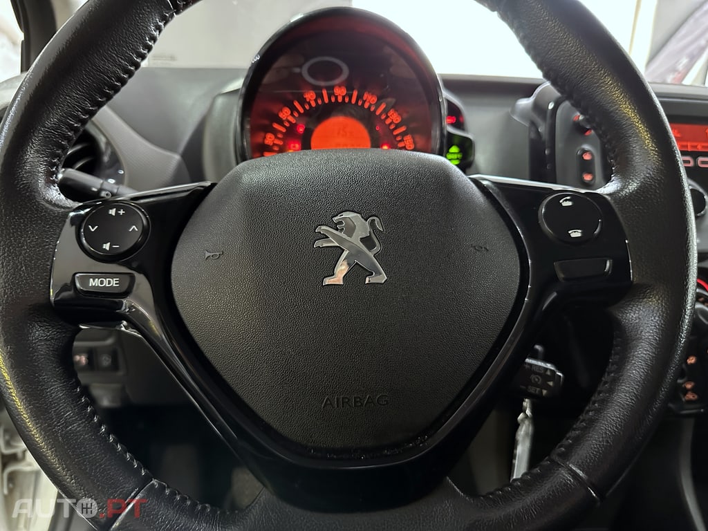 Peugeot 108 108 1.0 VTi Style