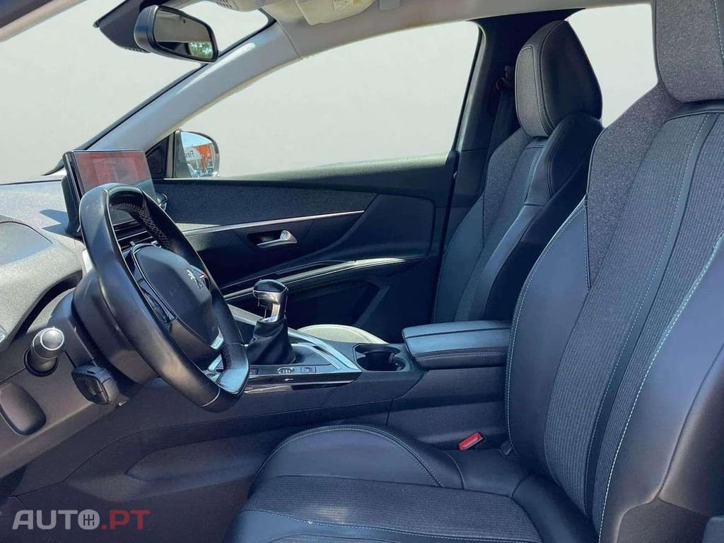 Peugeot 5008 1.5 BlueHDi Allure Pack