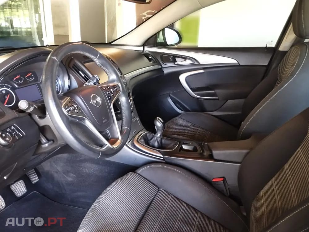 Opel Insignia 2.0 CDTI Executive 140cv