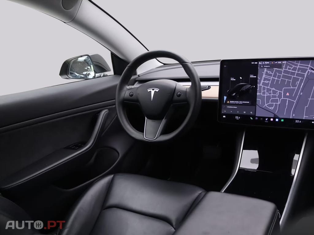 Tesla Model 3 Long-Range AWD I.V.A DEDUTÍVEL