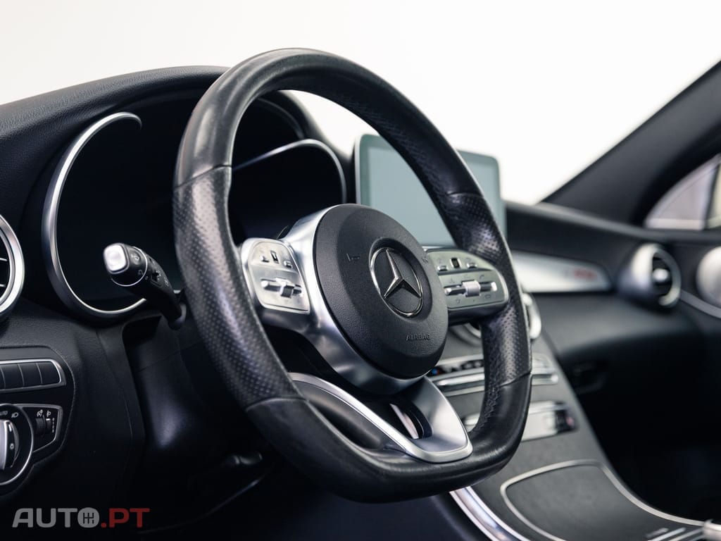 Mercedes-Benz C 220 d Station 9G-TRONIC AMG Line
