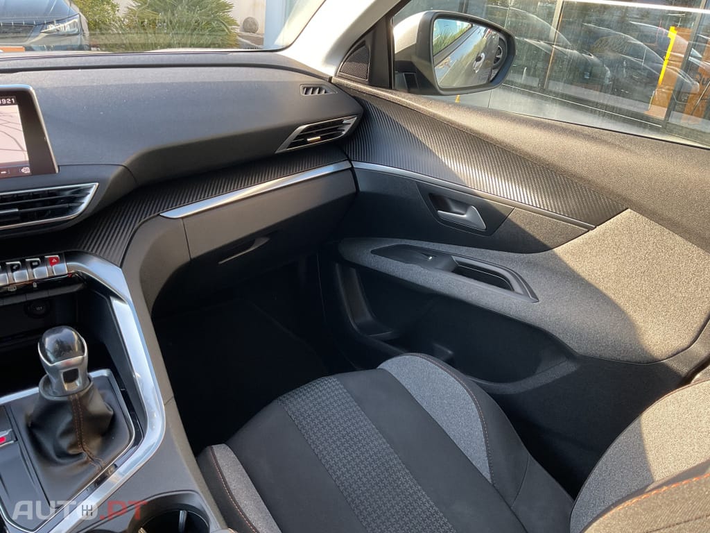 Peugeot 3008 1.6 BlueHDi Active