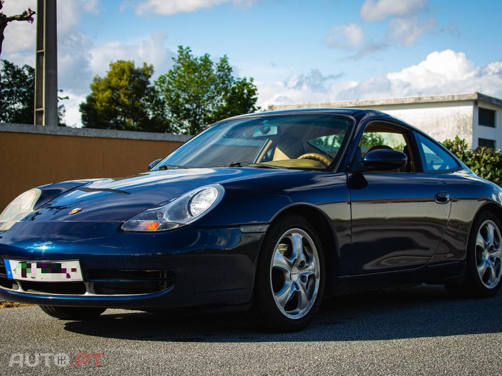Porsche 911 Carrera