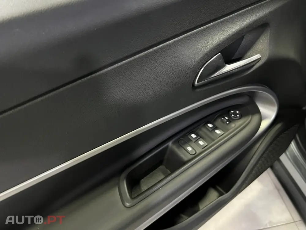 Jeep Avenger 1.2 GSE T3 Altitude