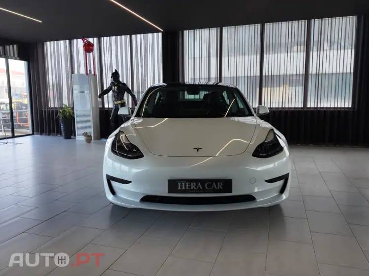 Tesla Model 3 Standard Range Plus RWD