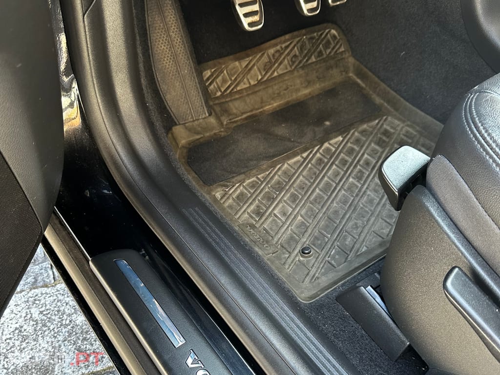 Volvo V50 R Design