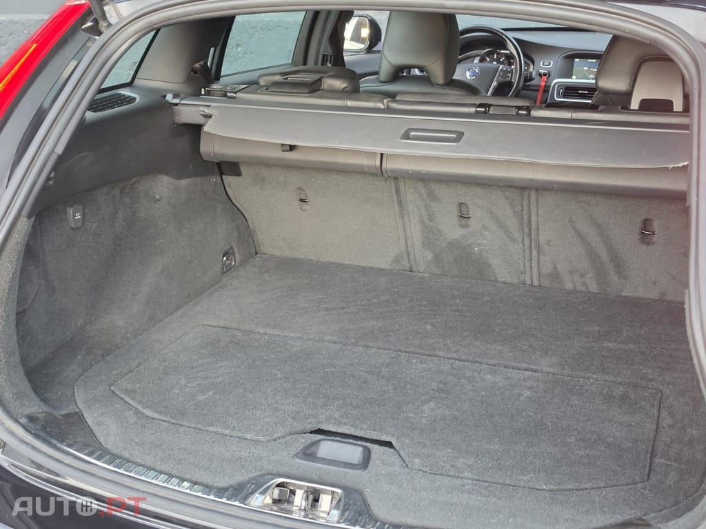 Volvo V60 Cross Country 2.0 D3 Summum Geartronic