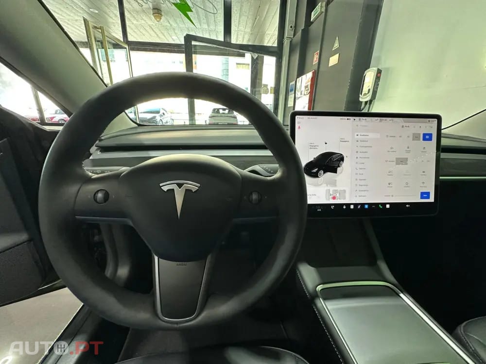 Tesla Model 3 Standard RWD
