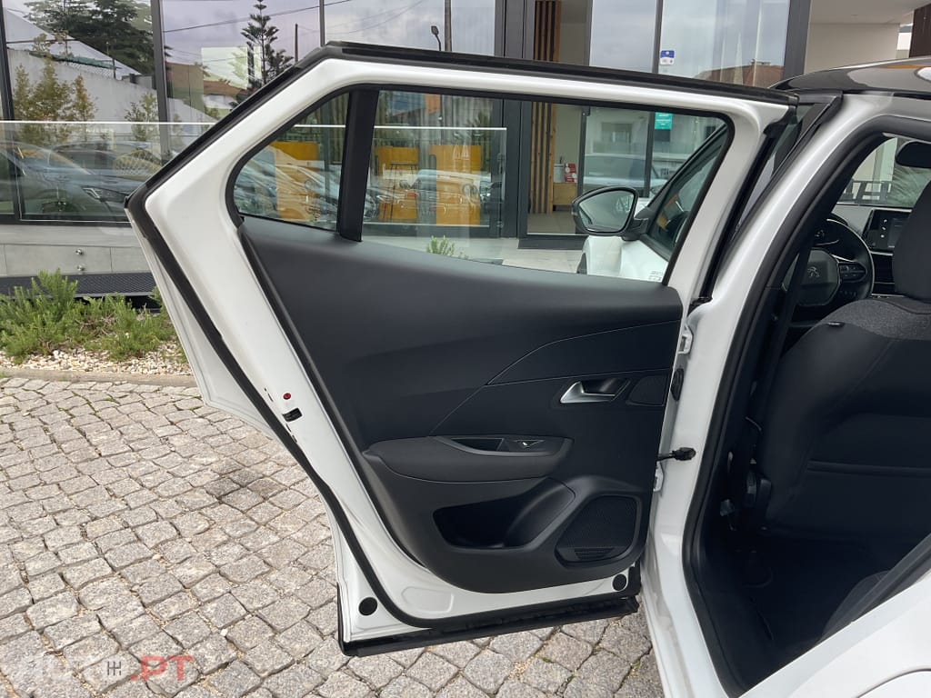 Peugeot 2008 1.2 PureTech Active Pack