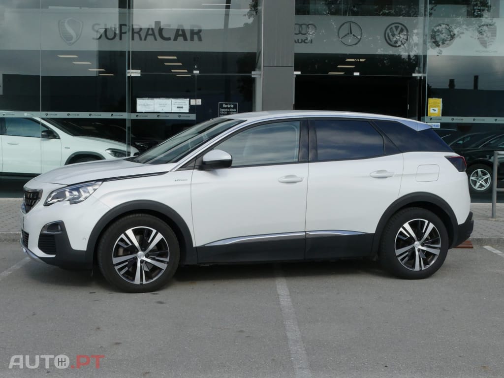 Peugeot 3008 1.6 Hybrid Allure e-EAT8