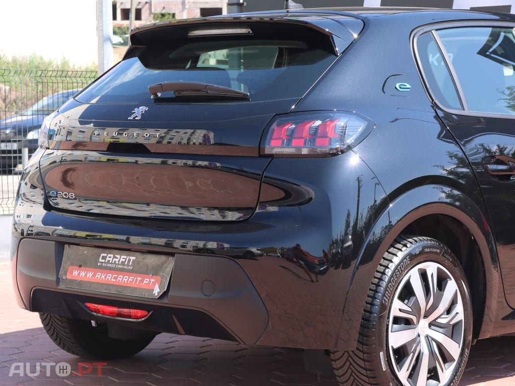 Peugeot E-208 Active Pack