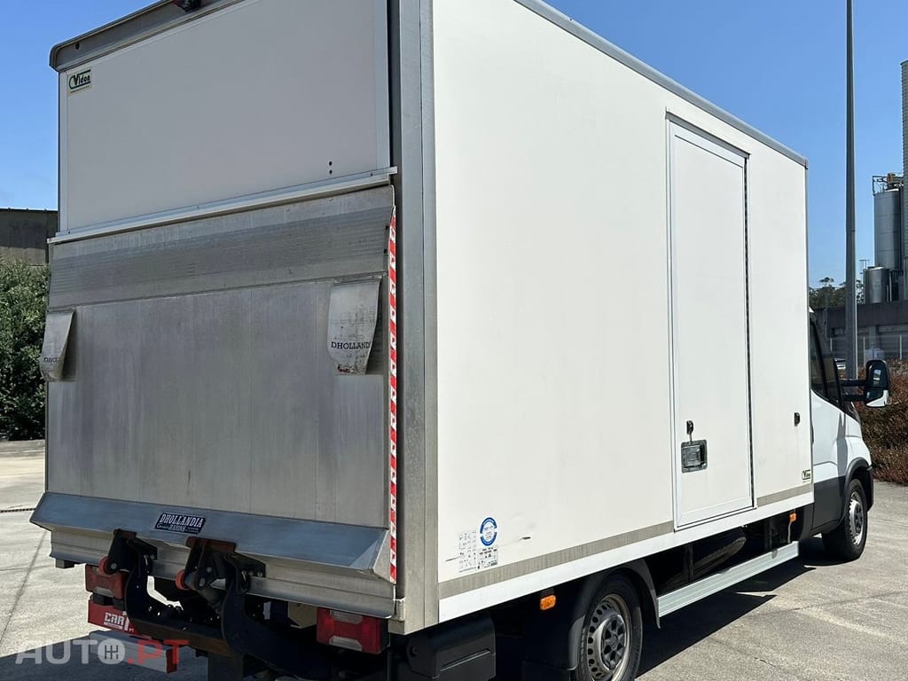 Iveco Daily Outro