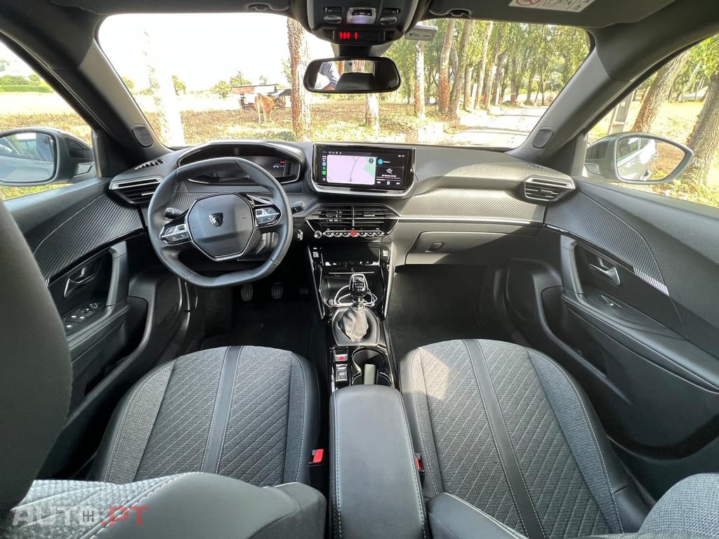 Peugeot 2008 1.2 PureTech Allure