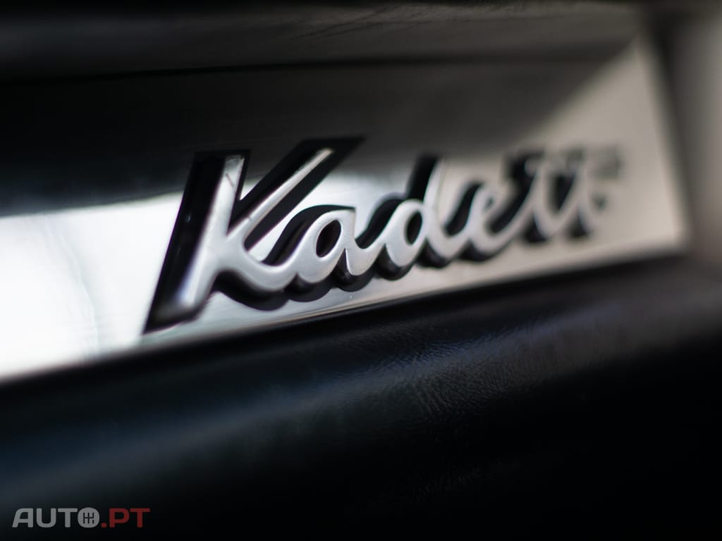 Opel Kadett Sedan 2 door 1.1