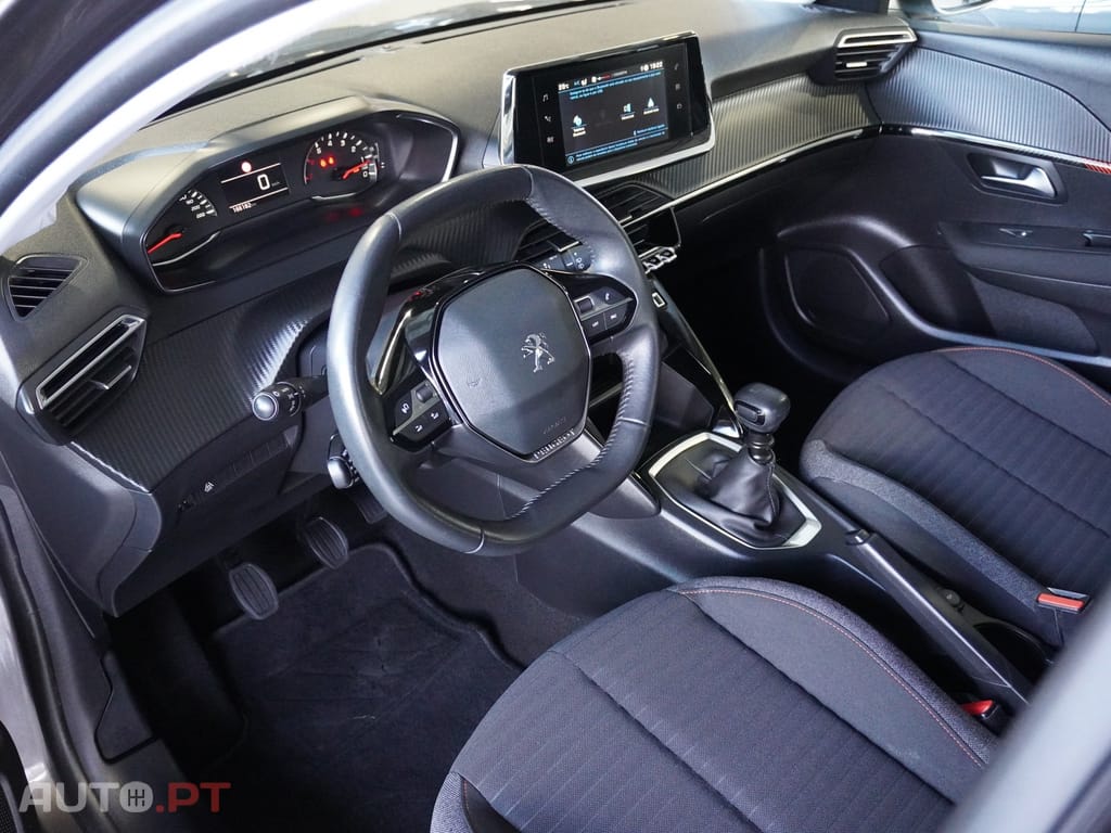 Peugeot 208 1.5 BlueHDi — fotografia 6