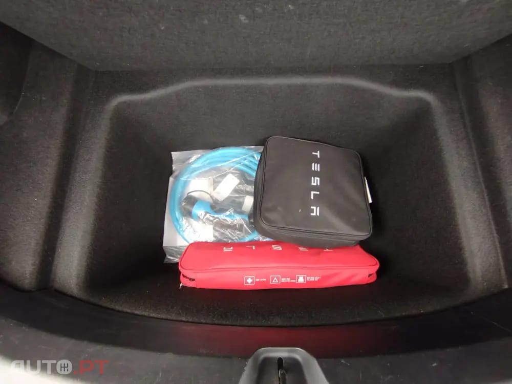 Tesla Model 3 Long-Range Dual Motor AWD