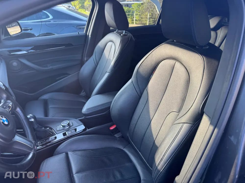 BMW X2 25 e xDrive Pack M