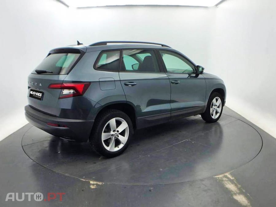 Skoda Karoq 1.6 TDI SCR Business DSG