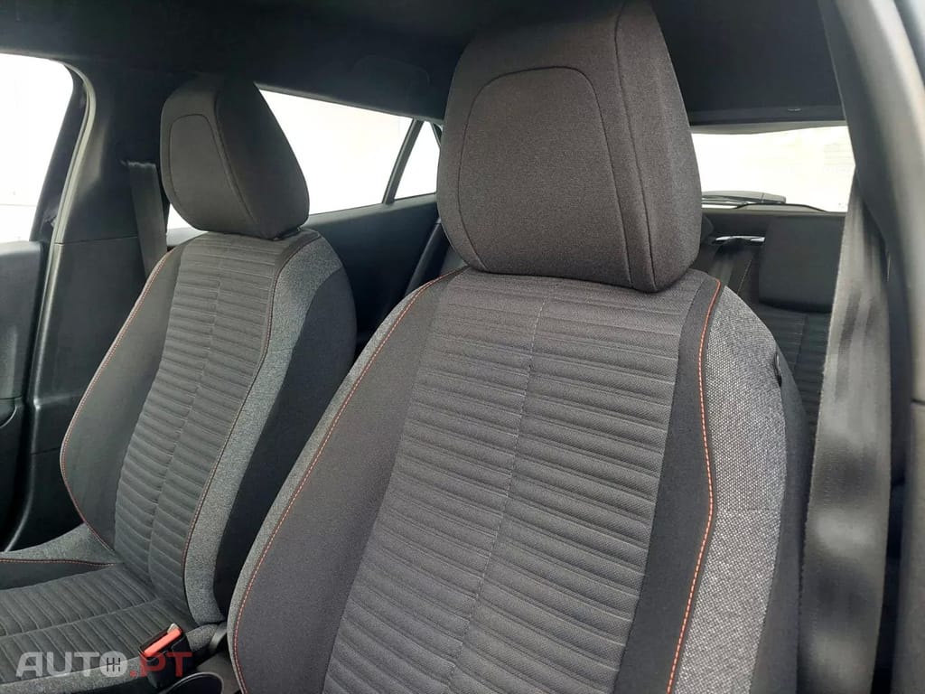 Peugeot 2008 1.2 PureTech Active Pack