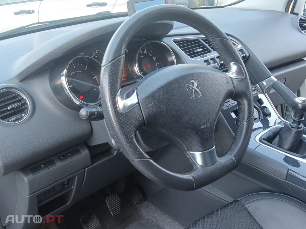 Peugeot 3008 1.6 HDi Allure