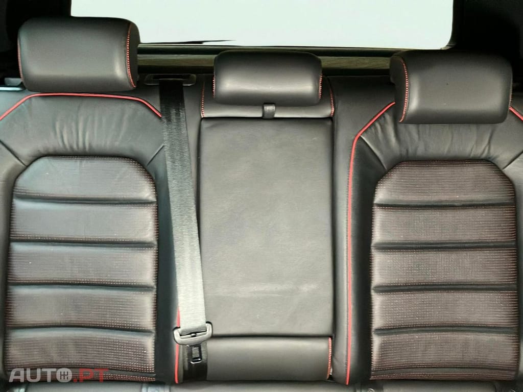 Volkswagen Golf 2.0 TSI GTI DSG Performance