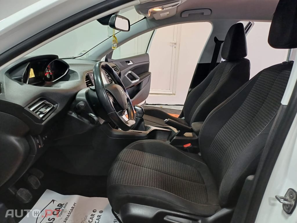 Peugeot 308 1.6 BlueHDi Allure