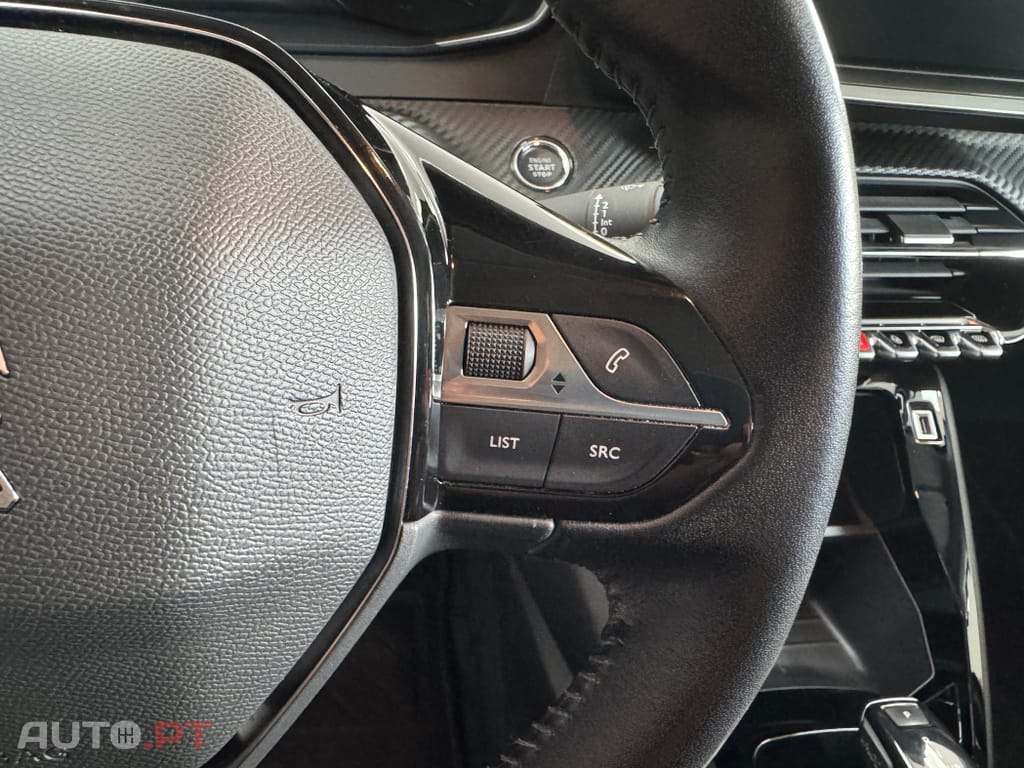 Peugeot E-208 50 kWh Active