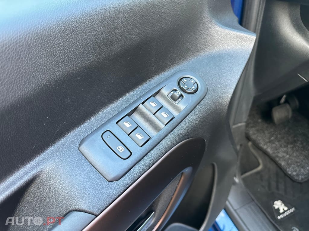 Peugeot E-Rifter 50 kWh Long GT