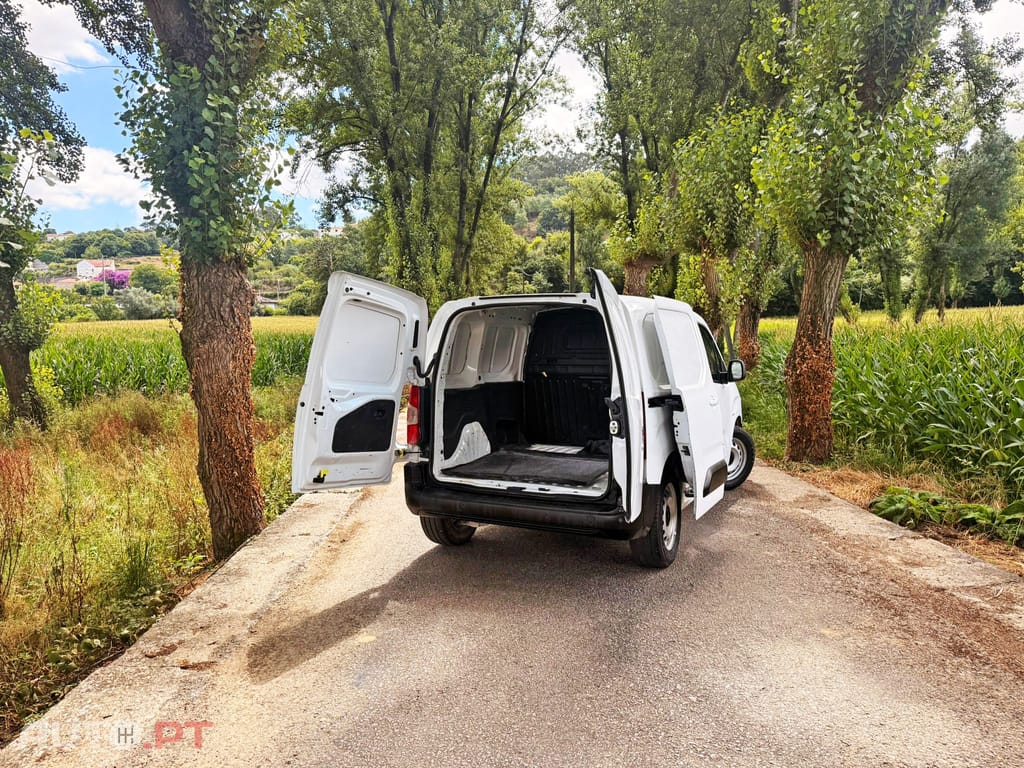 Peugeot Partner 1.6 BlueHDi Premium Standard