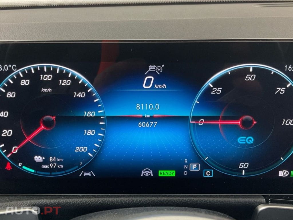 Mercedes-Benz EQB 250 96,7% I.V.A DEDUTIVEL 