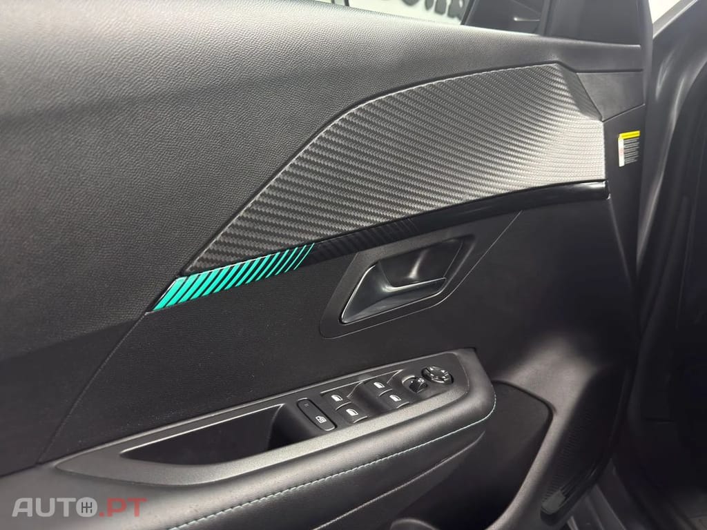 Peugeot 208 1.2 PureTech Allure EAT8