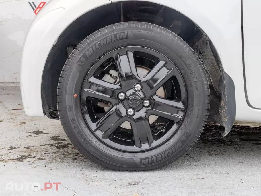 Toyota iQ 1.0 VVT-i 2 NAVI+Bluetooth