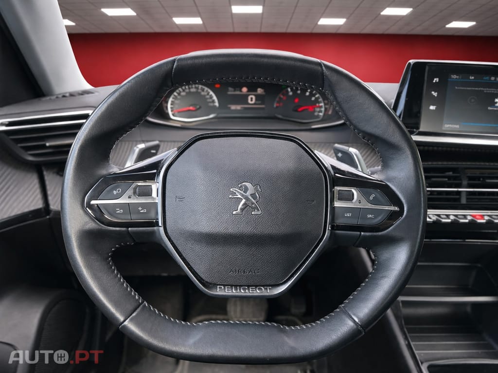 Peugeot 2008 1.2 PureTech Active Pack EAT8