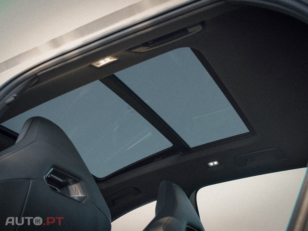 Cupra Formentor 1.4 Hybrid -Teto Panoramico e de abrir