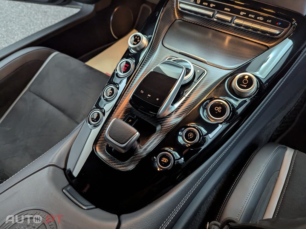 Mercedes-Benz AMG GT R